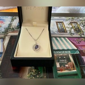 Beautiful Peora 14k white gold, alexandrite necklace